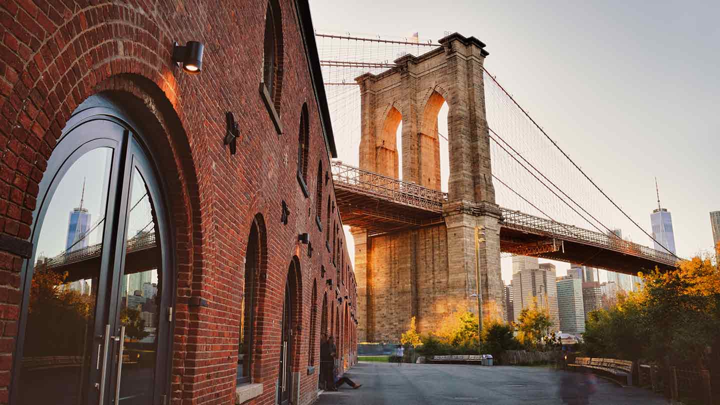 Brooklyn bridge as seen from the waterfront park in DUMBO